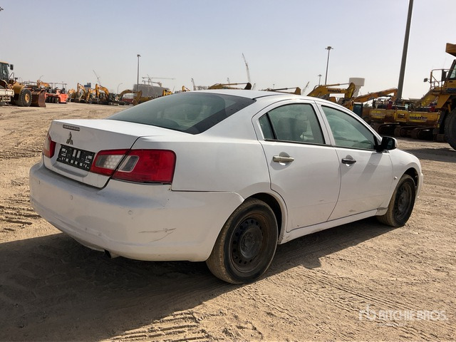 2013 Mitsubishi Galant Automobile - Voiture: photos 4 2013 Mitsubishi Galant Automobile - Voiture: photos 4