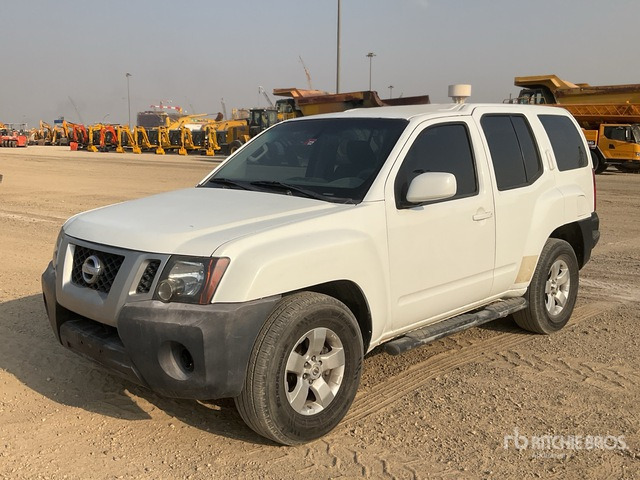 2013 Nissan Xterra 4x4 SUV - SUV: photos 2 2013 Nissan Xterra 4x4 SUV - SUV: photos 2