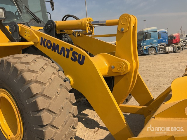 2017 Komatsu WA380Z-6 Wheel Loader - Chargeuse sur pneus: photos 5 2017 Komatsu WA380Z-6 Wheel Loader - Chargeuse sur pneus: photos 5