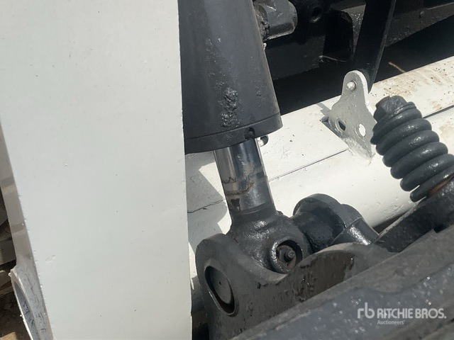 2018 Bobcat S450 - Mini chargeuse: photos 5 2018 Bobcat S450 - Mini chargeuse: photos 5