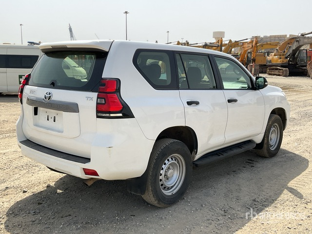 2018 Toyota Prado TX 150L 4x4 SUV - SUV: photos 3 2018 Toyota Prado TX 150L 4x4 SUV - SUV: photos 3