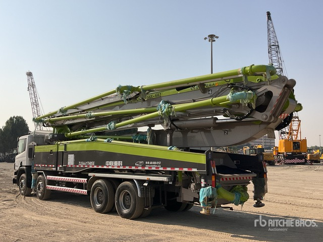 2019 Scania P420 2019 Zoomlion ZLJ5441THBSE 56 m ... Concrete Pump Truck - Camion pompe: photos 3 2019 Scania P420 2019 Zoomlion ZLJ5441THBSE 56 m ... Concrete Pump Truck - Camion pompe: photos 3