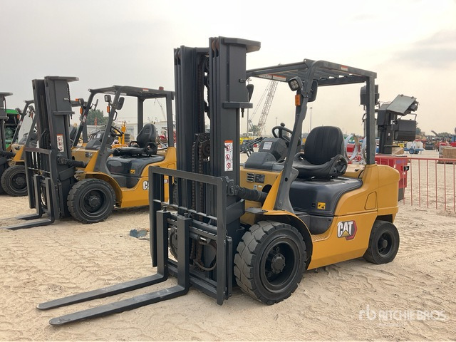 2020 Cat GP30NT 3 ton Forklift - Chariot élévateur: photos 1 2020 Cat GP30NT 3 ton Forklift - Chariot élévateur: photos 1