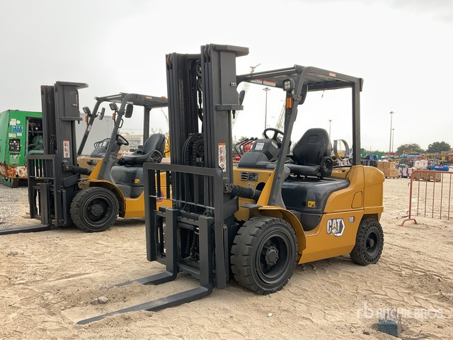 2020 Cat GP30NT 3 ton Forklift - Chariot élévateur: photos 1 2020 Cat GP30NT 3 ton Forklift - Chariot élévateur: photos 1