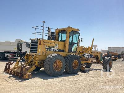 KOMATSU GD825A-2 - Niveleuse: photos 3 KOMATSU GD825A-2 - Niveleuse: photos 3
