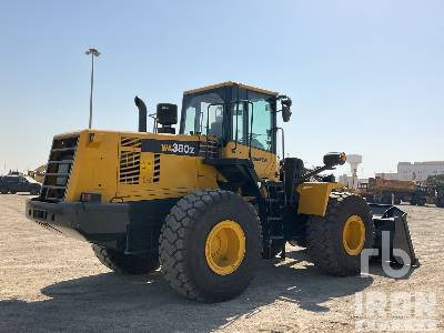 KOMATSU WA380Z-6 - Chargeuse sur pneus: photos 3 KOMATSU WA380Z-6 - Chargeuse sur pneus: photos 3