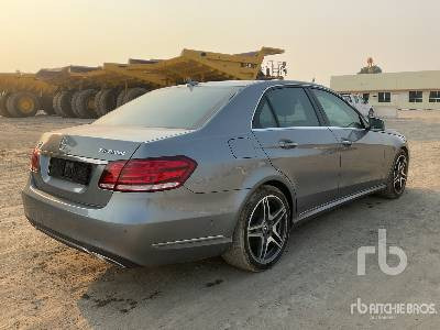 MERCEDES-BENZ E250 - Voiture: photos 4 MERCEDES-BENZ E250 - Voiture: photos 4