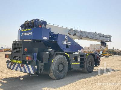 TADANO TR300E 30 ton 4x4x4 - Grue automotrice lente: photos 3 TADANO TR300E 30 ton 4x4x4 - Grue automotrice lente: photos 3