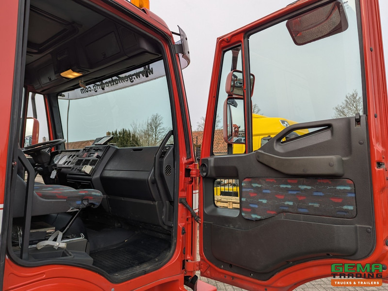Crédit-bail de Iveco Tector ML120E24D 4x2 Euro3 DubbelCabine - Paardenwagen 3-Paards - Kleedruimte - Hydraulische klep- TOP! Iveco Tector ML120E24D 4x2 Euro3 DubbelCabine - Paardenwagen 3-Paards - Kleedruimte - Hydraulische klep- TOP!: photos 17