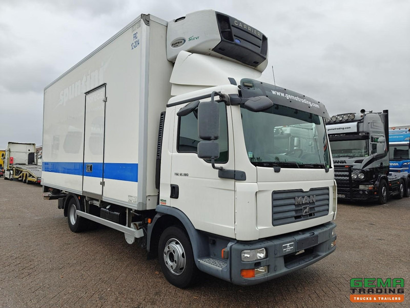 MAN TGL 12.180 4x2 Dagcabine Euro4 - Koel-Vriesbak 5.5m - Carrier Supra 850Mt - Laadklep 1500KG - 02/2026 APK - Camion frigorifique: photos 4 MAN TGL 12.180 4x2 Dagcabine Euro4 - Koel-Vriesbak 5.5m - Carrier Supra 850Mt - Laadklep 1500KG - 02/2026 APK - Camion frigorifique: photos 4