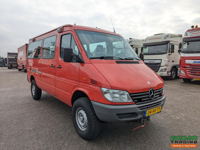 Mercedes-Benz 316 CDI  4x4 Euro3 - 59.000km - 9 Persoons - Lier - 3 Sperren!  Hoge en Lage Gearing - Minibus, Transport de personnes: photos 2 Mercedes-Benz 316 CDI  4x4 Euro3 - 59.000km - 9 Persoons - Lier - 3 Sperren!  Hoge en Lage Gearing - Minibus, Transport de personnes: photos 2