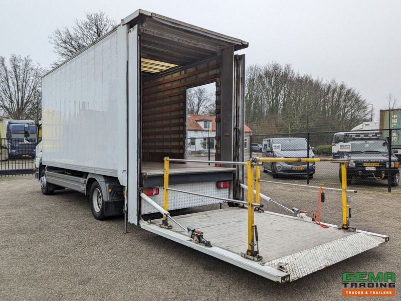 Mercedes-Benz Atego 1218 4x2 Dagcab Euro3 12T - Geslotenbak 6.2m - Portaallift - Hydr. steunpoten - Verhuiswagen - Camion fourgon: photos 4 Mercedes-Benz Atego 1218 4x2 Dagcab Euro3 12T - Geslotenbak 6.2m - Portaallift - Hydr. steunpoten - Verhuiswagen - Camion fourgon: photos 4