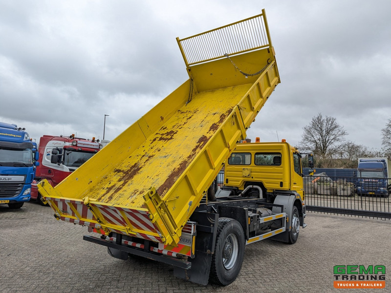 Mercedes-Benz Axor 1828 4x2 Daycab Euro3 - Kipper - Voll Bladvering - 56.087 km Origineel! - Camion benne: photos 2 Mercedes-Benz Axor 1828 4x2 Daycab Euro3 - Kipper - Voll Bladvering - 56.087 km Origineel! - Camion benne: photos 2