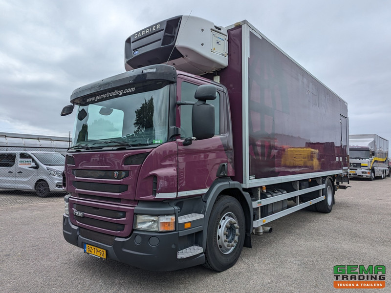Scania P230 4x2 Dagcab Euro5 - Koel-VriesBak 8.4m + Carrier Supra 950MT + Laadklep 2000kg - Camion frigorifique: photos 1 Scania P230 4x2 Dagcab Euro5 - Koel-VriesBak 8.4m + Carrier Supra 950MT + Laadklep 2000kg - Camion frigorifique: photos 1