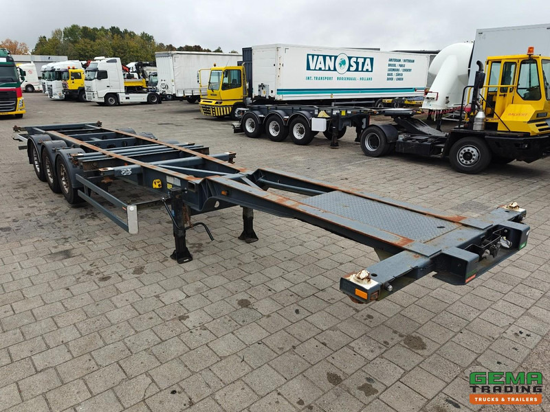 Schmitz Cargobull SCF 24 G 3-Assen MB - LiftAs - Schijfremmen - Vast Chassis - 2x20FT 1x30FT 40FT aansluiting - Semi-remorque porte-conteneur/ Caisse mobile: photos 4 Schmitz Cargobull SCF 24 G 3-Assen MB - LiftAs - Schijfremmen - Vast Chassis - 2x20FT 1x30FT 40FT aansluiting - Semi-remorque porte-conteneur/ Caisse mobile: photos 4