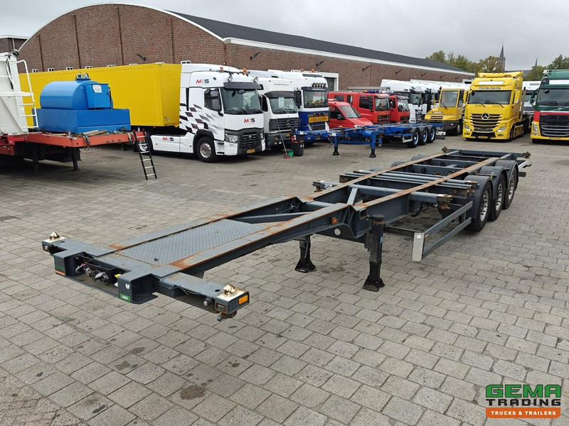 Schmitz Cargobull SCF 24 G 3-Assen MB - LiftAs - Schijfremmen - Vast Chassis - 2x20FT 1x30FT 40FT aansluiting - Semi-remorque porte-conteneur/ Caisse mobile: photos 2 Schmitz Cargobull SCF 24 G 3-Assen MB - LiftAs - Schijfremmen - Vast Chassis - 2x20FT 1x30FT 40FT aansluiting - Semi-remorque porte-conteneur/ Caisse mobile: photos 2