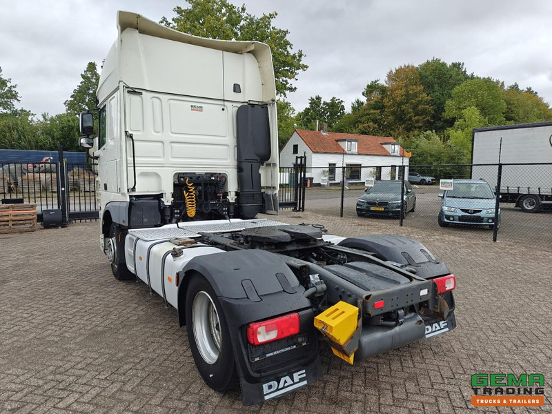 DAF FT XF460 4x2 SuperSpaceCab Euro6 - Handgeschakeld - Dubbele Tanks - 800.000km - Tracteur routier: photos 4 DAF FT XF460 4x2 SuperSpaceCab Euro6 - Handgeschakeld - Dubbele Tanks - 800.000km - Tracteur routier: photos 4