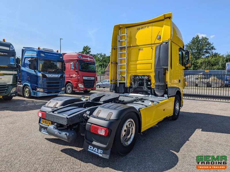 DAF XF 450 FT 4x2 SuperSpaceCab Euro6C - Retarder - Standairco - Dubbele Tanks - SMARTtachoV2 - Tracteur routier: photos 3 DAF XF 450 FT 4x2 SuperSpaceCab Euro6C - Retarder - Standairco - Dubbele Tanks - SMARTtachoV2 - Tracteur routier: photos 3