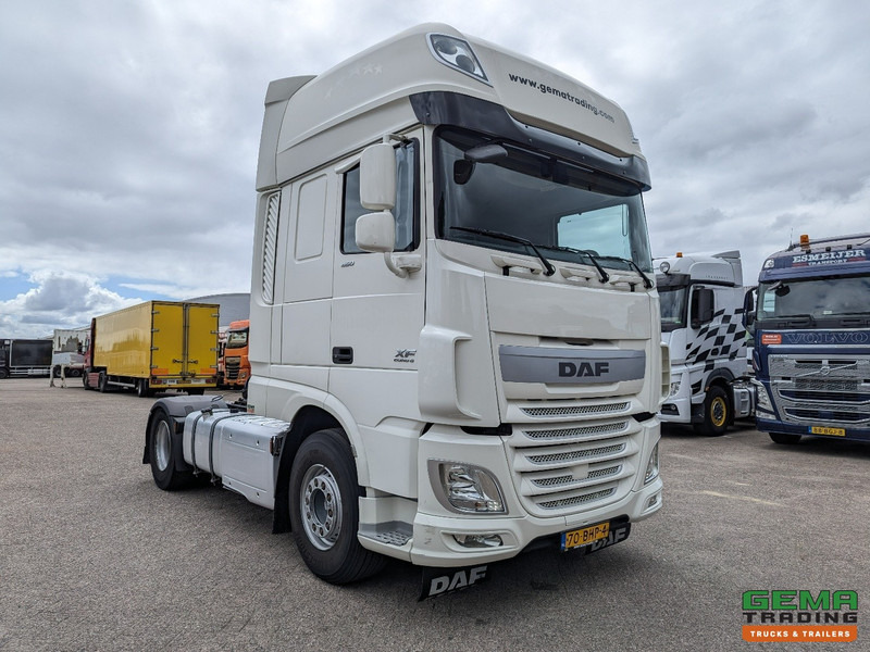 DAF XF 460 FT 4x2 Superspacecab Euro6A - Dubbele tanks - Navi - 11/2025APK - Tracteur routier: photos 2 DAF XF 460 FT 4x2 Superspacecab Euro6A - Dubbele tanks - Navi - 11/2025APK - Tracteur routier: photos 2