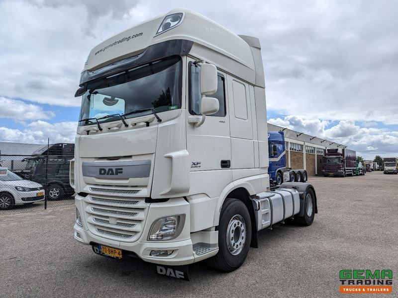 DAF XF 460 FT 4x2 Superspacecab Euro6A - Dubbele tanks - Navi - 11/2025APK - Tracteur routier: photos 1 DAF XF 460 FT 4x2 Superspacecab Euro6A - Dubbele tanks - Navi - 11/2025APK - Tracteur routier: photos 1