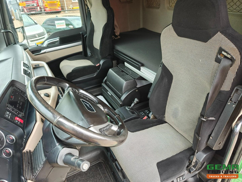 Tracteur routier MAN TGX 18.460 4x2 XXL Euro6 - MEGA - Retarder - Dubbele Tanks - StandAirco - Navi: photos 13 Tracteur routier MAN TGX 18.460 4x2 XXL Euro6 - MEGA - Retarder - Dubbele Tanks - StandAirco - Navi: photos 13