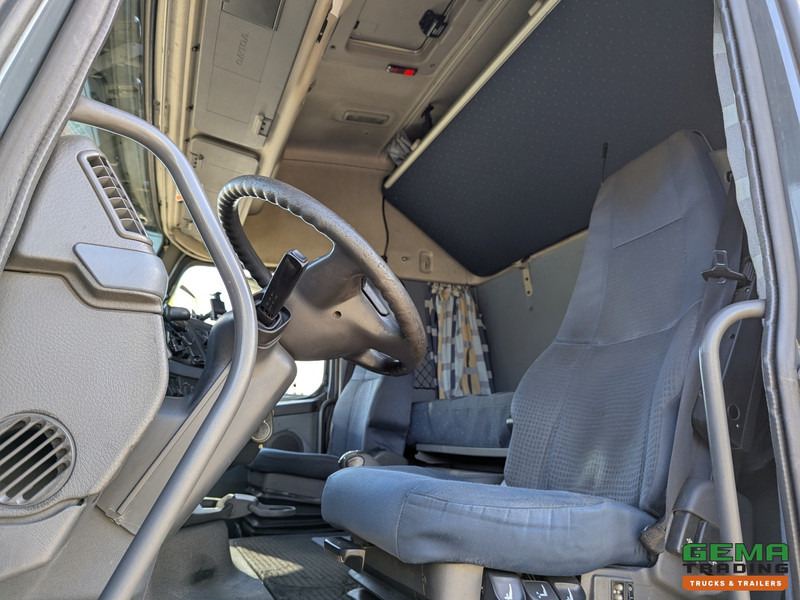 Volvo FH400 6x2 Globetrotter XL Euro5 - XLOW/Mega - Dubbele Tanks - Hefschotel - Tracteur routier: photos 5 Volvo FH400 6x2 Globetrotter XL Euro5 - XLOW/Mega - Dubbele Tanks - Hefschotel - Tracteur routier: photos 5