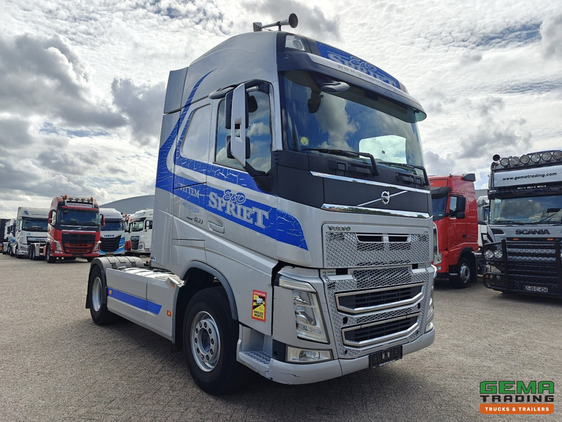 Volvo FH460 4x2 Globetrotter Euro6 - WF/Kiep Hydrauliek - Dubbele Tanks - Tracteur routier: photos 2 Volvo FH460 4x2 Globetrotter Euro6 - WF/Kiep Hydrauliek - Dubbele Tanks - Tracteur routier: photos 2