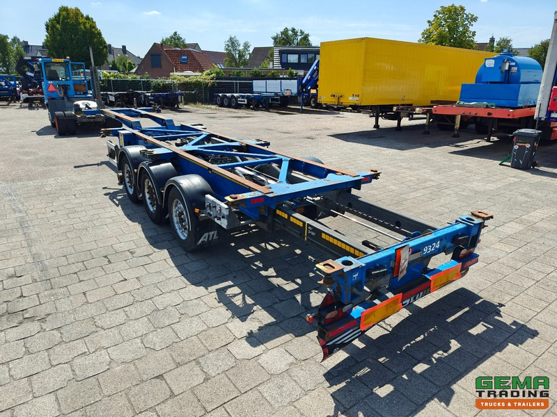 Van Hool 3B0079 3-Assen SAF - Schijfremmen - Alle aansluitingen / Universeel chassis - Semi-remorque porte-conteneur/ Caisse mobile: photos 5 Van Hool 3B0079 3-Assen SAF - Schijfremmen - Alle aansluitingen / Universeel chassis - Semi-remorque porte-conteneur/ Caisse mobile: photos 5