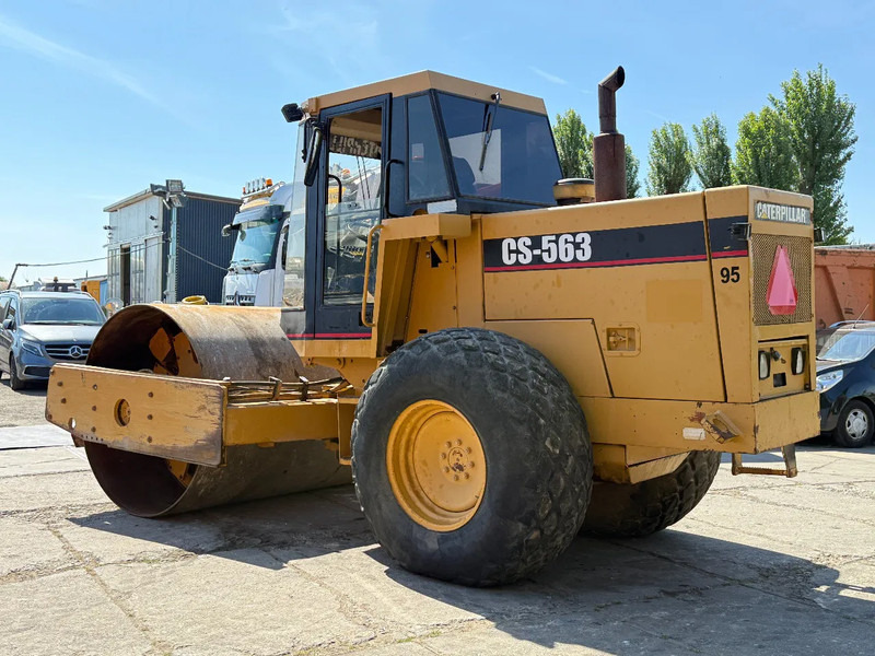 Caterpillar CS 563 Roller with vibration - Compacteur: photos 3 Caterpillar CS 563 Roller with vibration - Compacteur: photos 3