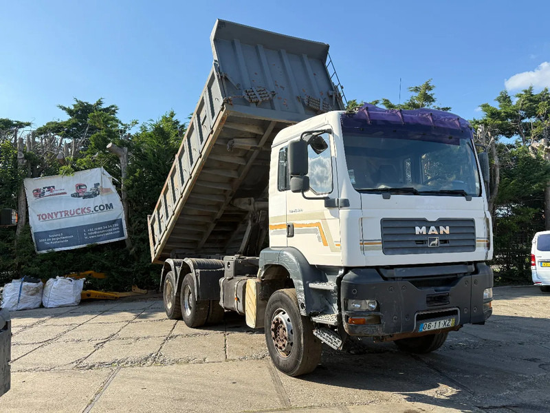 MAN TGA 26.360 6X4 Tipper Spring/Spring ZF Manual gear EURO3 - Camion benne: photos 1 MAN TGA 26.360 6X4 Tipper Spring/Spring ZF Manual gear EURO3 - Camion benne: photos 1