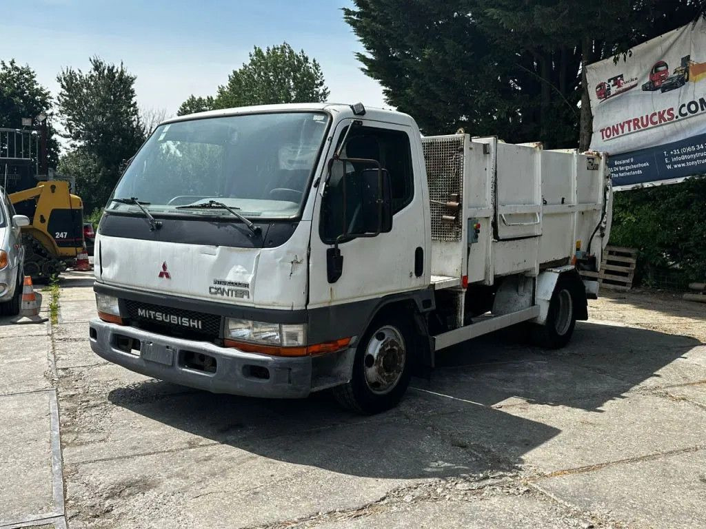 Mitsubishi Canter GARBAGE TRUCK SPRING/SPRING MANUAL GEARBO - Benne à ordures ménagères: photos 2 Mitsubishi Canter GARBAGE TRUCK SPRING/SPRING MANUAL GEARBO - Benne à ordures ménagères: photos 2