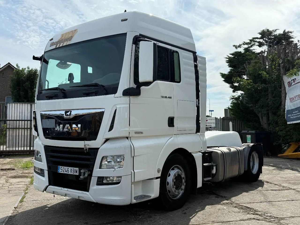 MAN TGX 18.460 4X2 ENGINE DEFECT Tractor-unit Spring - Tracteur routier: photos 2 MAN TGX 18.460 4X2 ENGINE DEFECT Tractor-unit Spring - Tracteur routier: photos 2