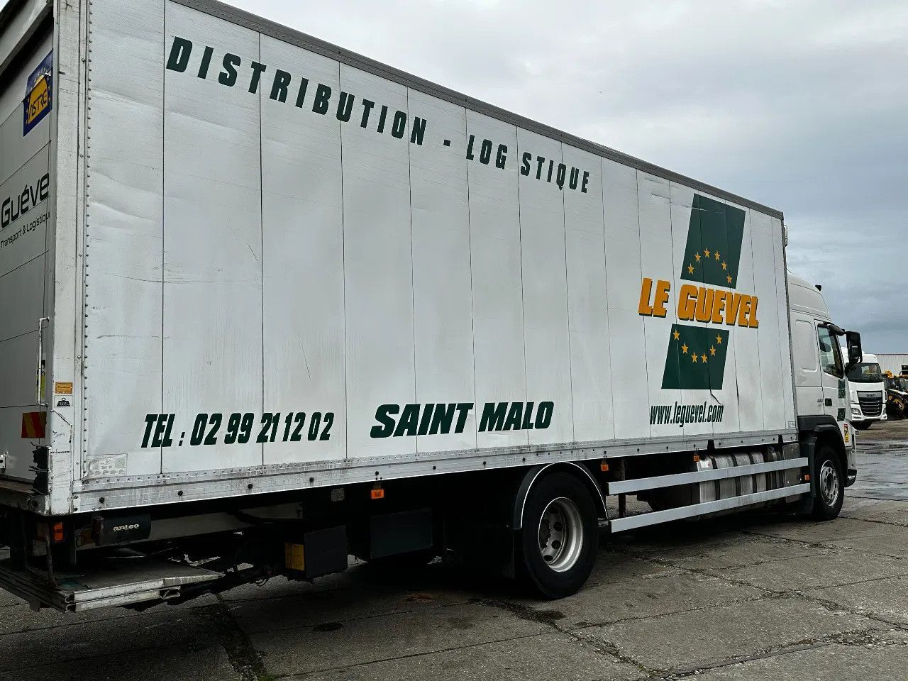 Volvo FM 330 4X2 BOX Spring/Air EURO5 Double Airco Ret - Camion fourgon: photos 4 Volvo FM 330 4X2 BOX Spring/Air EURO5 Double Airco Ret - Camion fourgon: photos 4