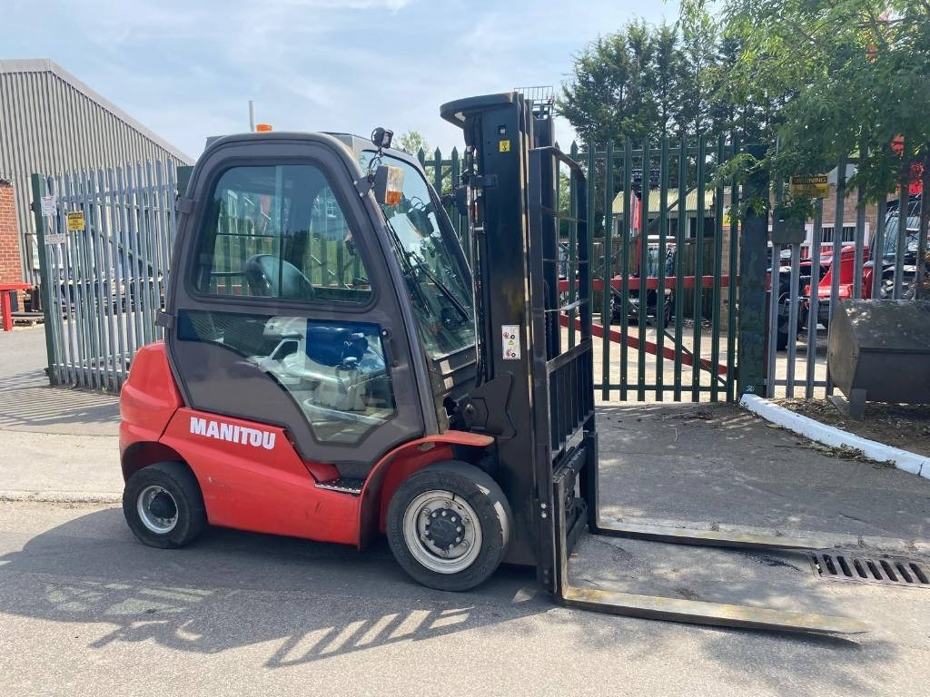Chariot élévateur diesel Manitou Mi25D: photos 16 Chariot élévateur diesel Manitou Mi25D: photos 16