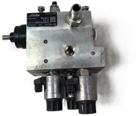 Brake valve for Linde 386-02 - Valve hydraulique pour Matériel de manutention: photos 1 Brake valve for Linde 386-02 - Valve hydraulique pour Matériel de manutention: photos 1