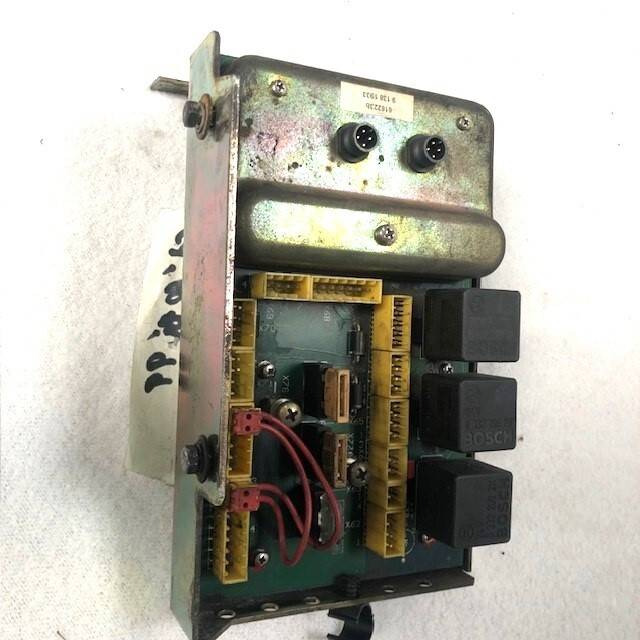 Control board lights Still R20-18 - Bloc de gestion pour Matériel de manutention: photos 2 Control board lights Still R20-18 - Bloc de gestion pour Matériel de manutention: photos 2
