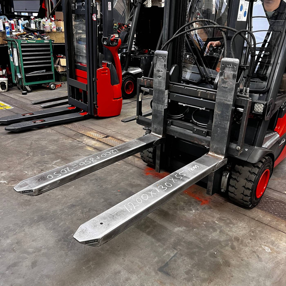 Dürwen Reachforks - Fourches: photos 1 Dürwen Reachforks - Fourches: photos 1