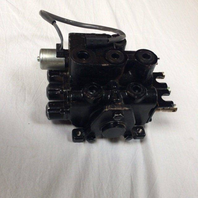 Hydraulic control valve - Valve hydraulique pour Matériel de manutention: photos 4 Hydraulic control valve - Valve hydraulique pour Matériel de manutention: photos 4