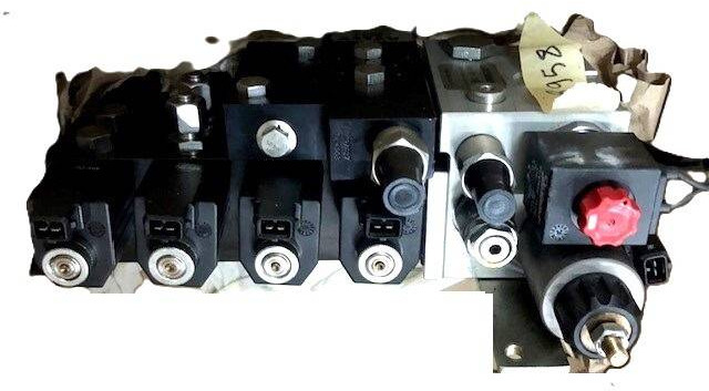 Hydraulic control valve for Atlet - Valve hydraulique pour Matériel de manutention: photos 3 Hydraulic control valve for Atlet - Valve hydraulique pour Matériel de manutention: photos 3