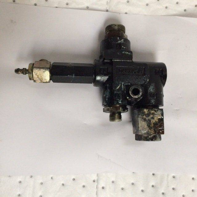 Hydraulic valve from Danfoss - Valve hydraulique pour Matériel de manutention: photos 2 Hydraulic valve from Danfoss - Valve hydraulique pour Matériel de manutention: photos 2