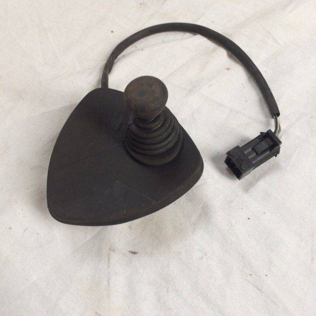 Joystick single lever for Linde - Système électrique pour Matériel de manutention: photos 1 Joystick single lever for Linde - Système électrique pour Matériel de manutention: photos 1