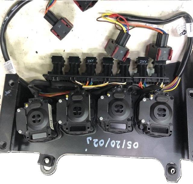 Levers Hydraulic Control for Linde - Système électrique pour Matériel de manutention: photos 2 Levers Hydraulic Control for Linde - Système électrique pour Matériel de manutention: photos 2