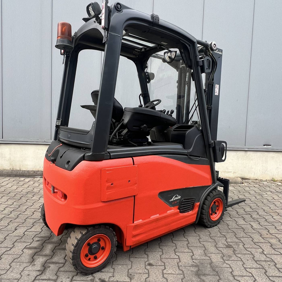 Linde E16PH (386-02) EVO - Chariot élévateur électrique: photos 2 Linde E16PH (386-02) EVO - Chariot élévateur électrique: photos 2