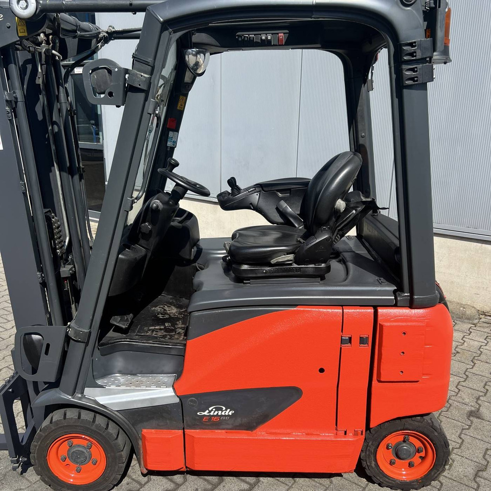 Linde E16PH (386-02) EVO - Chariot élévateur électrique: photos 3 Linde E16PH (386-02) EVO - Chariot élévateur électrique: photos 3