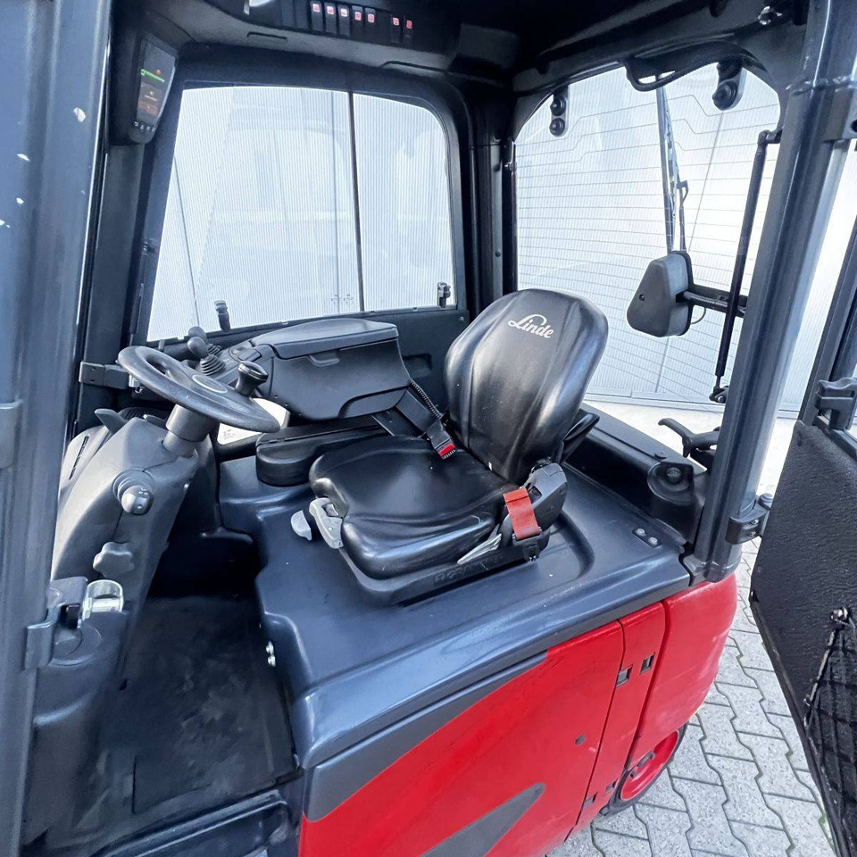 Linde E20PH (386-02) EVO - Chariot élévateur électrique: photos 5 Linde E20PH (386-02) EVO - Chariot élévateur électrique: photos 5