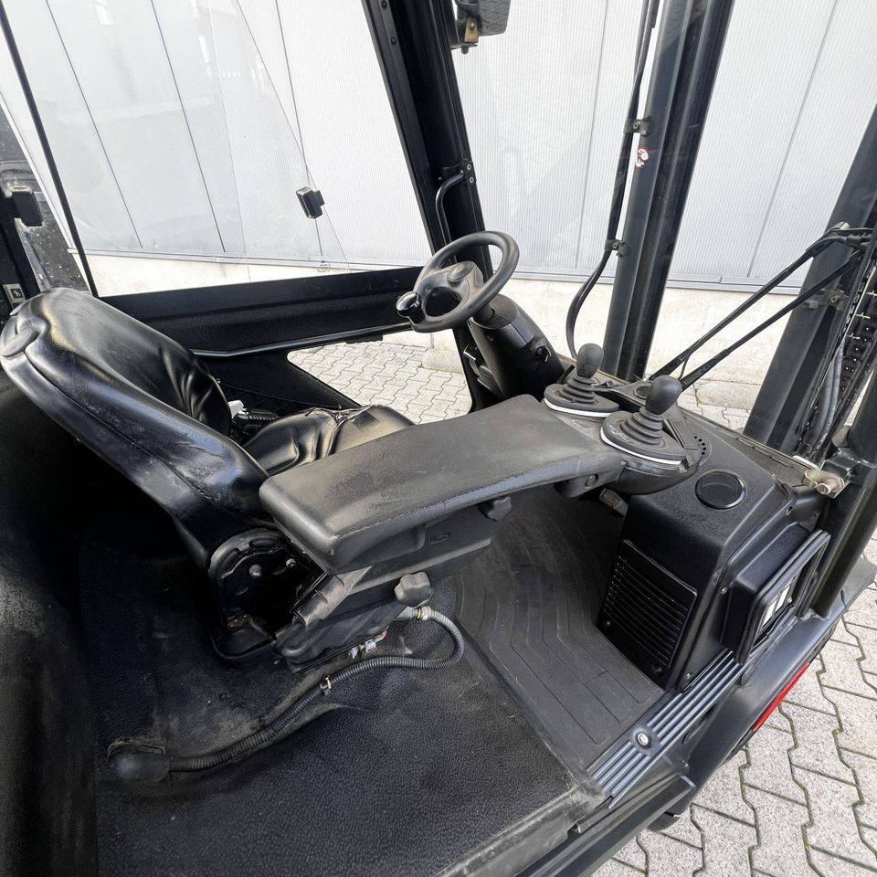 Linde H25D (392) - Chariot élévateur diesel: photos 5 Linde H25D (392) - Chariot élévateur diesel: photos 5