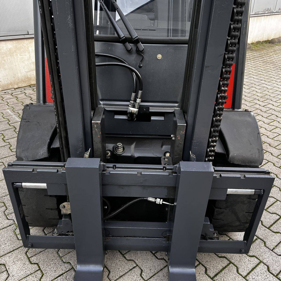 Chariot élévateur diesel Linde H35D (393-02) EVO: photos 15 Chariot élévateur diesel Linde H35D (393-02) EVO: photos 15