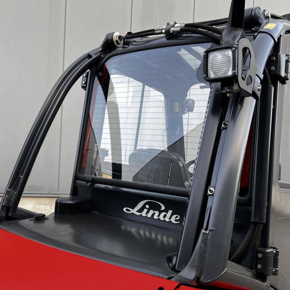 Chariot élévateur diesel Linde H35D (393-02) EVO: photos 19 Chariot élévateur diesel Linde H35D (393-02) EVO: photos 19