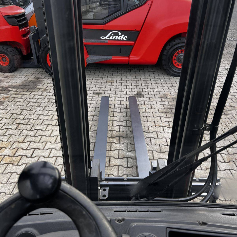 Chariot élévateur diesel Linde H35D (393-02) EVO: photos 20 Chariot élévateur diesel Linde H35D (393-02) EVO: photos 20