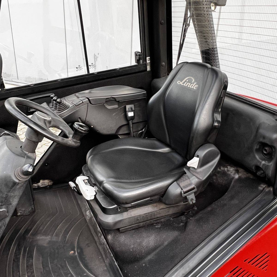 Chariot élévateur diesel Linde H35D (393-02) EVO: photos 7 Chariot élévateur diesel Linde H35D (393-02) EVO: photos 7